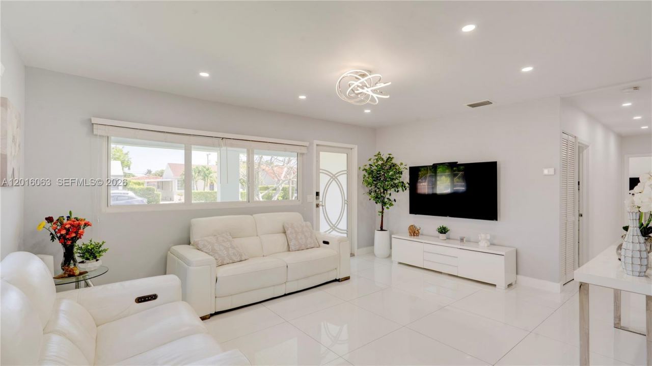6450 SW 39th Ter , Miami, FL 33155 Photo