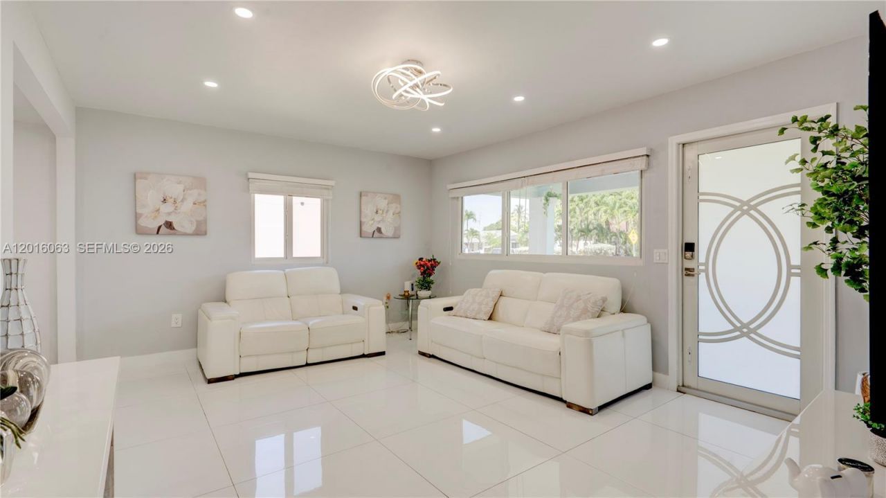 6450 SW 39th Ter , Miami, FL 33155 Photo