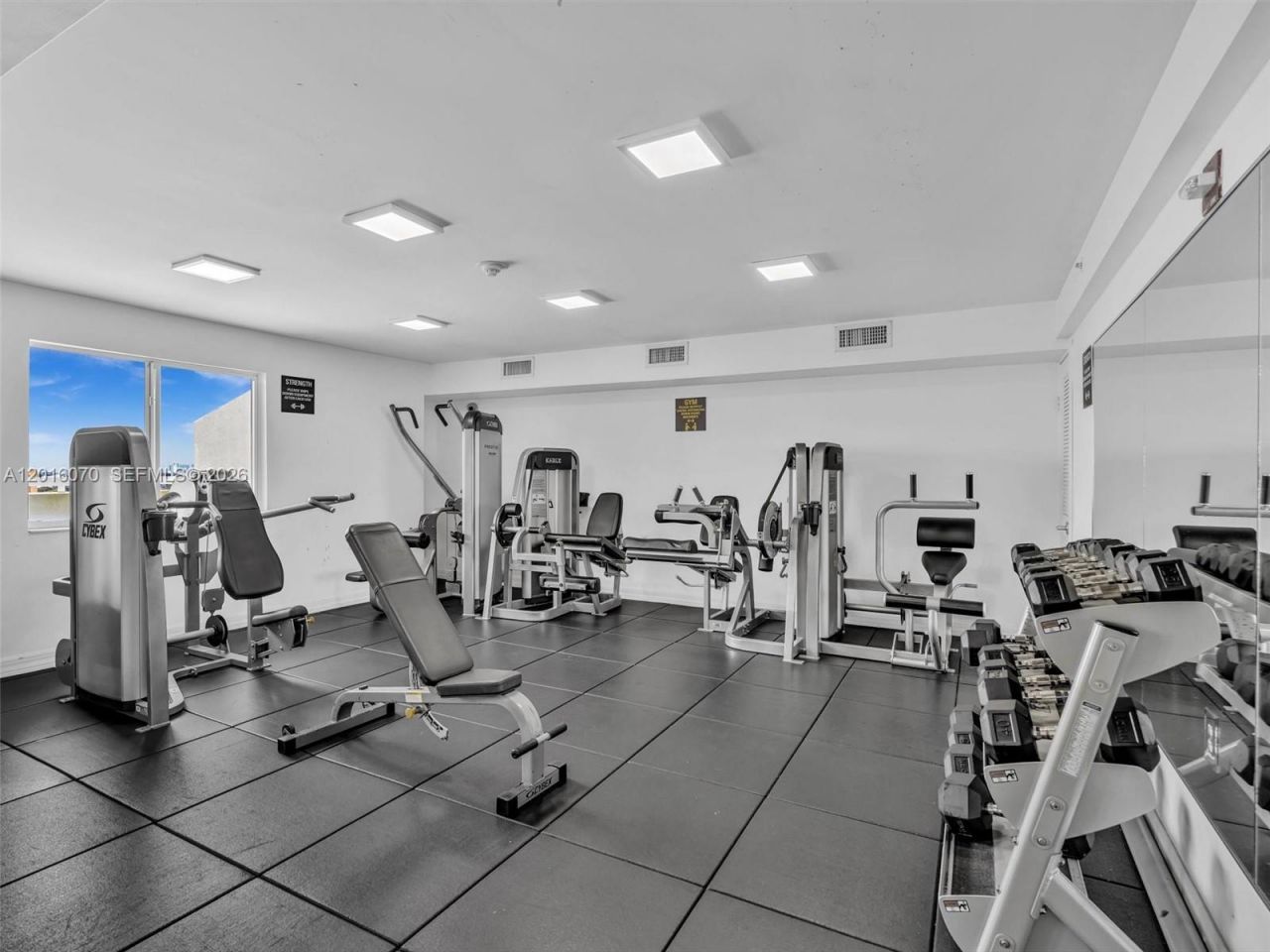 816 NW 11th St, Unit 1208, Miami, FL 33136 Photo