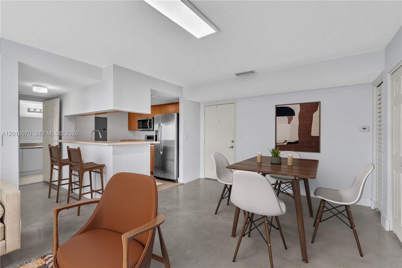 816 NW 11th St, Unit 1208, Miami, FL 33136 Photo