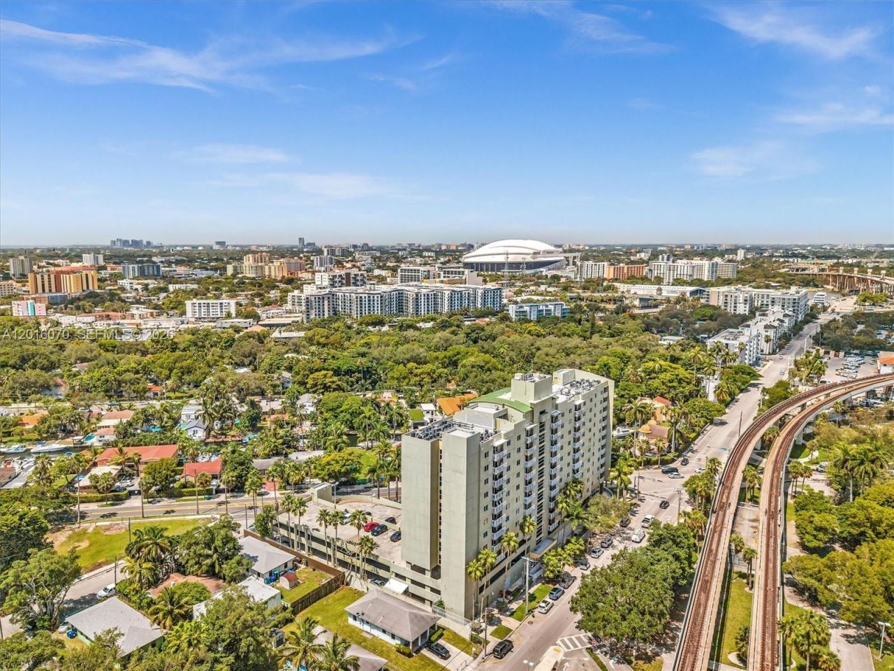 816 NW 11th St, Unit 1208, Miami, FL 33136 Photo