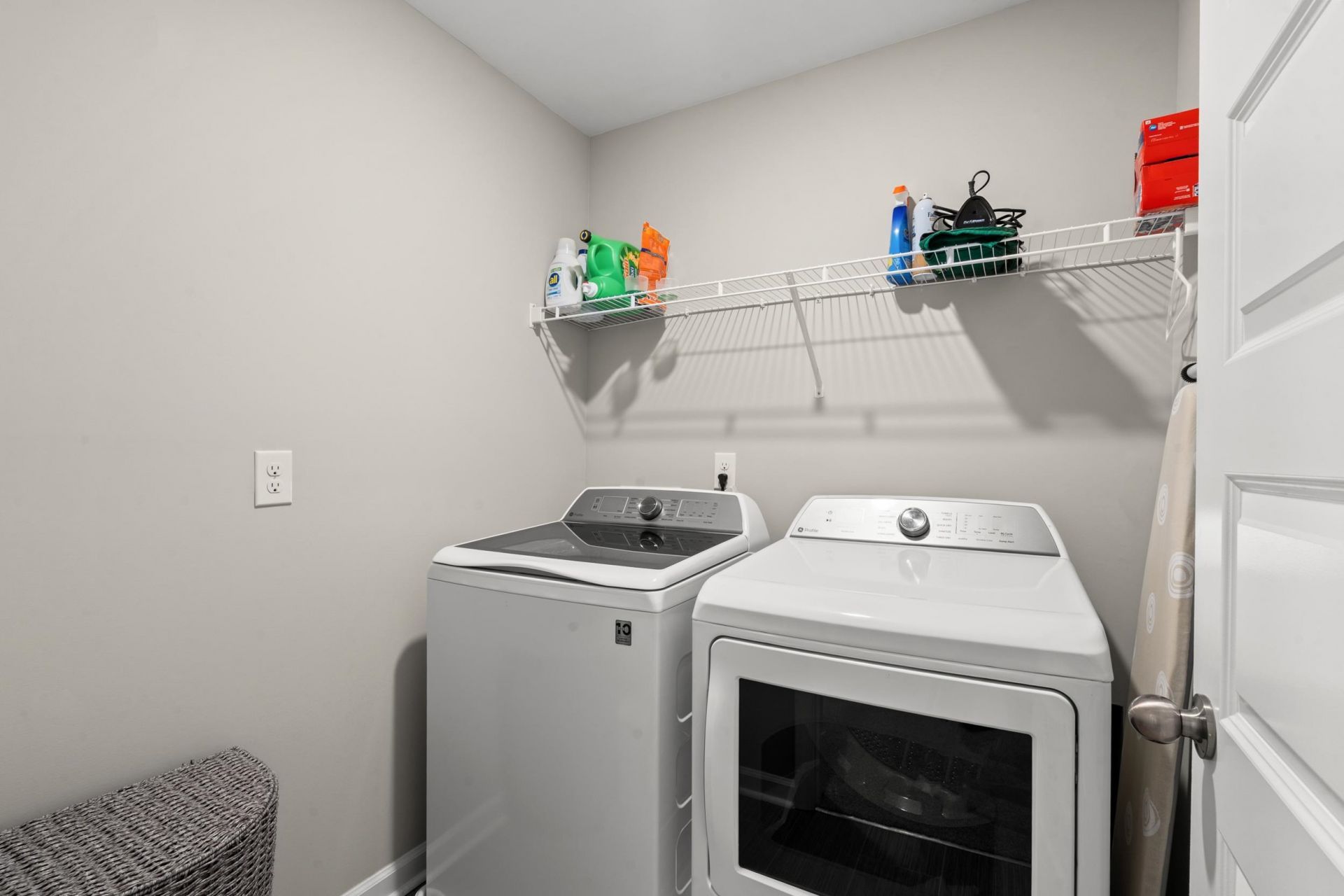 1536 Swing Bridge Way Photo 8
