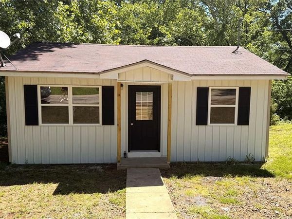 706 High Street , Marble Hill, MO 63764