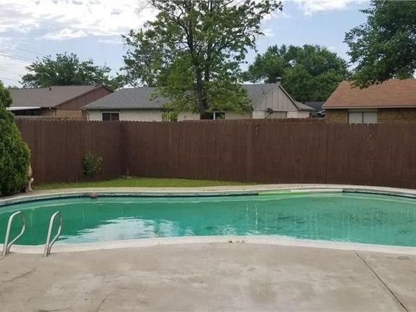 5228 RUNYON Drive, The Colony, TX 75056