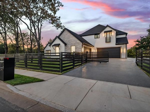 9017 Rumfield Road, North Richland Hills, TX 76182