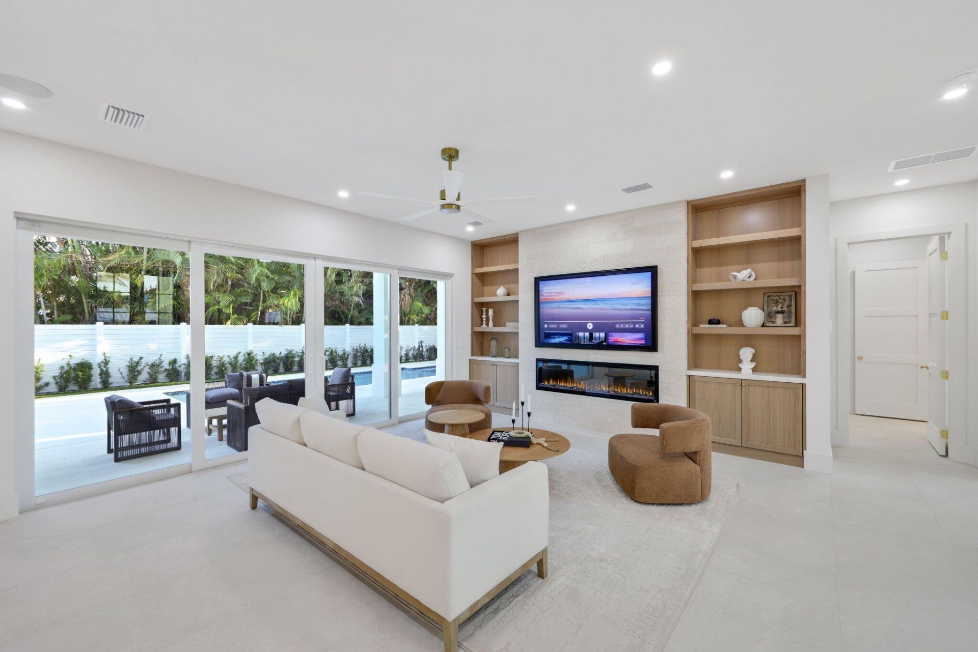 1041 Bimini Lane, West Palm Beach, FL 33404 Photo
