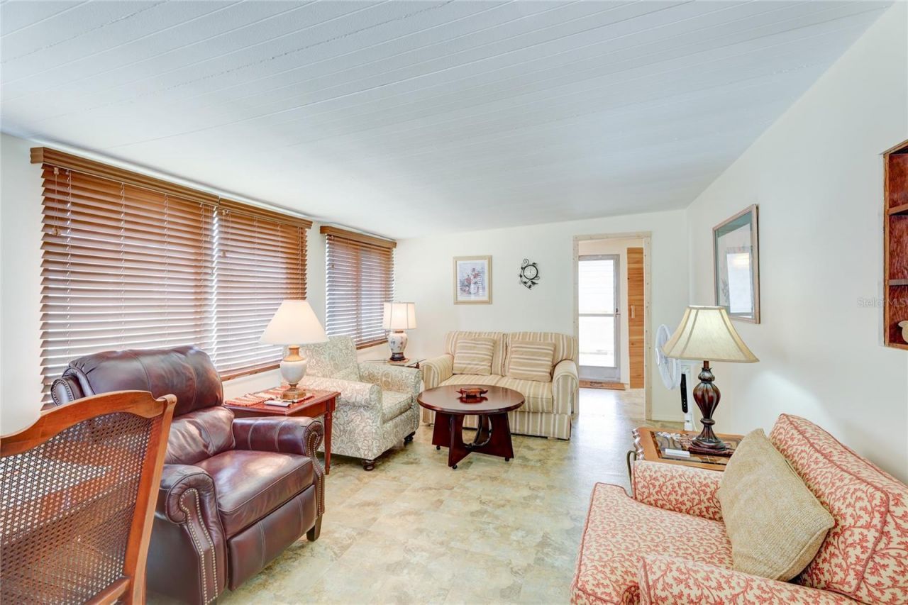 604 49th Avenue Drive W, Bradenton, FL 34207 Photo