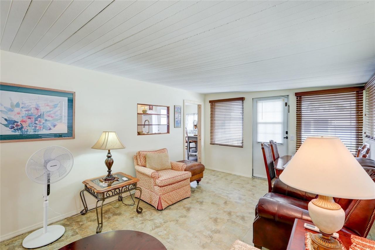 604 49th Avenue Drive W, Bradenton, FL 34207 Photo