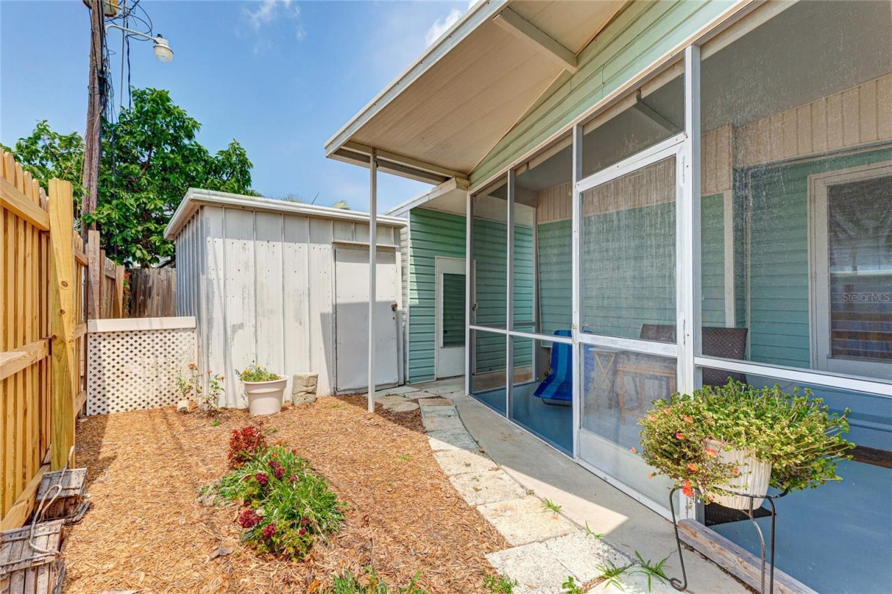 604 49th Avenue Drive W, Bradenton, FL 34207 Photo