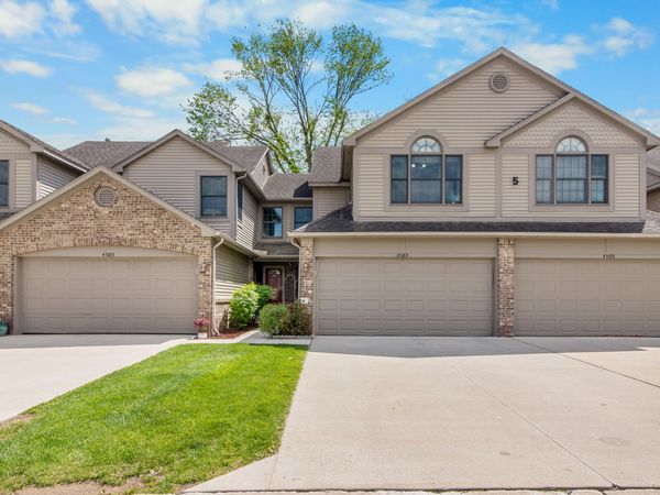 45189 Horseshoe Circle, Canton, MI 48187