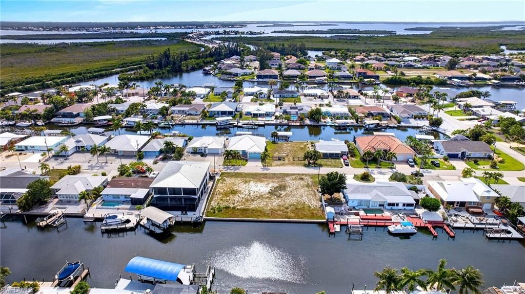 12262 Moon Shell Dr , Matlacha Isles, FL 33991 Photo