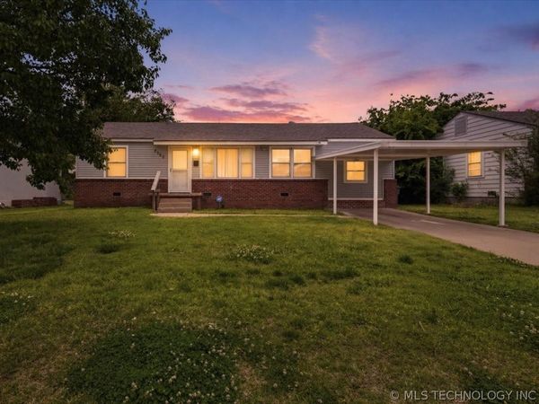 7360 E Newton Street , Tulsa, OK 74115
