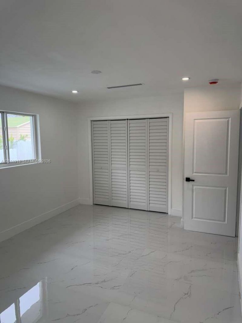 3536 NW 14th Ter , Miami, FL 33125 Photo