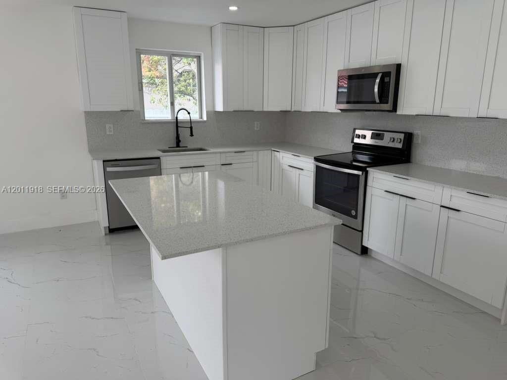 3536 NW 14th Ter , Miami, FL 33125 Photo