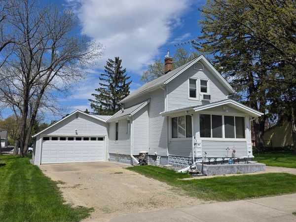 222 3rd Street , Kenyon, MN 55946