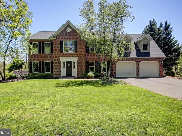 2635 CASTLEGREEN DRIVE, GREENCASTLE, PA 17225