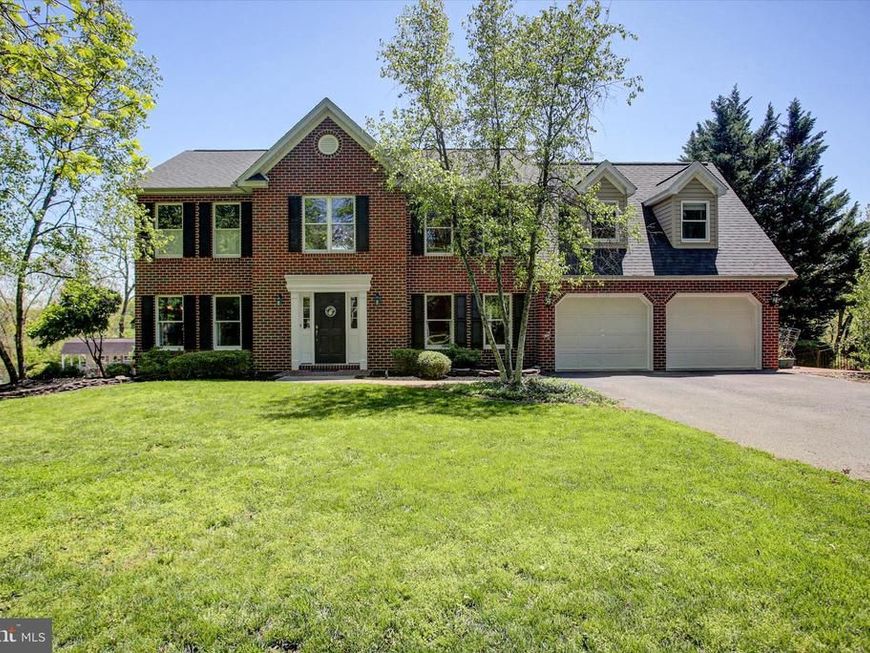 2635 Castlegreen Drive, Greencastle, PA 17225 Main Photo