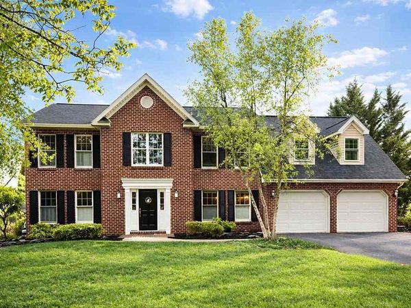 2635 CASTLEGREEN DRIVE , GREENCASTLE, PA 17225