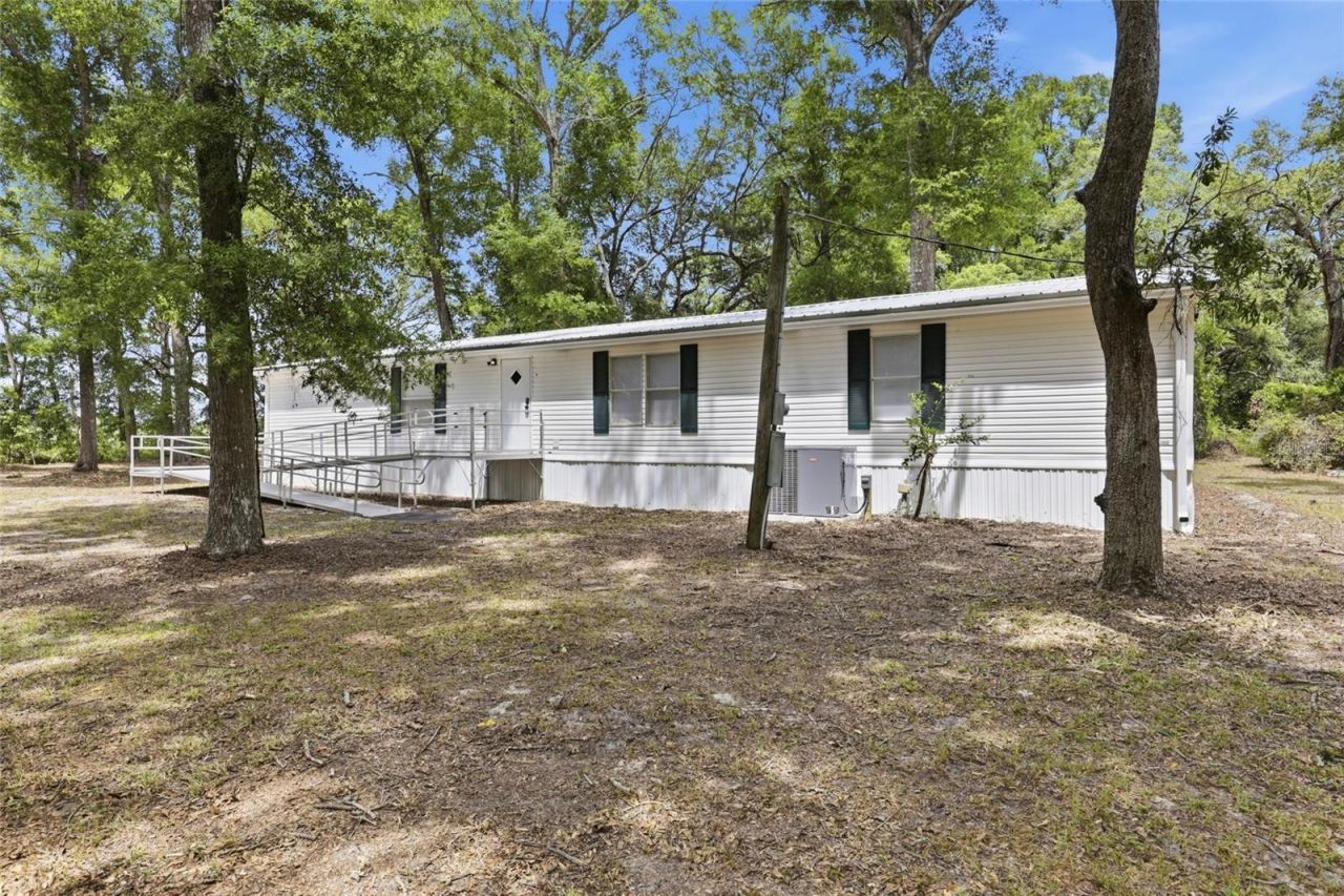 7651 NW 153rd Lane , Chiefland, FL 32626 Photo