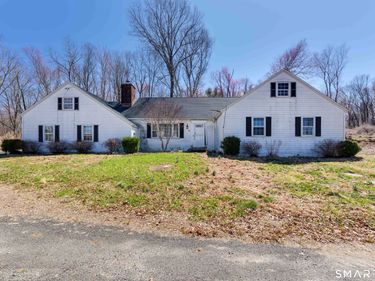 137 Davenport, Roxbury, CT 06783
