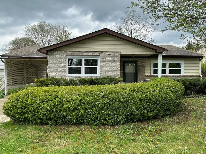 3026 Baker Hill Road, Columbus, OH 43207 Photo 2