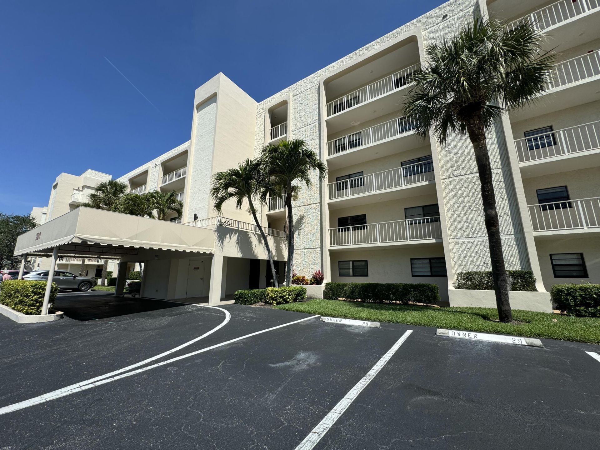 200 Intracoastal Place, Unit 404, Jupiter, FL 33469 Photo