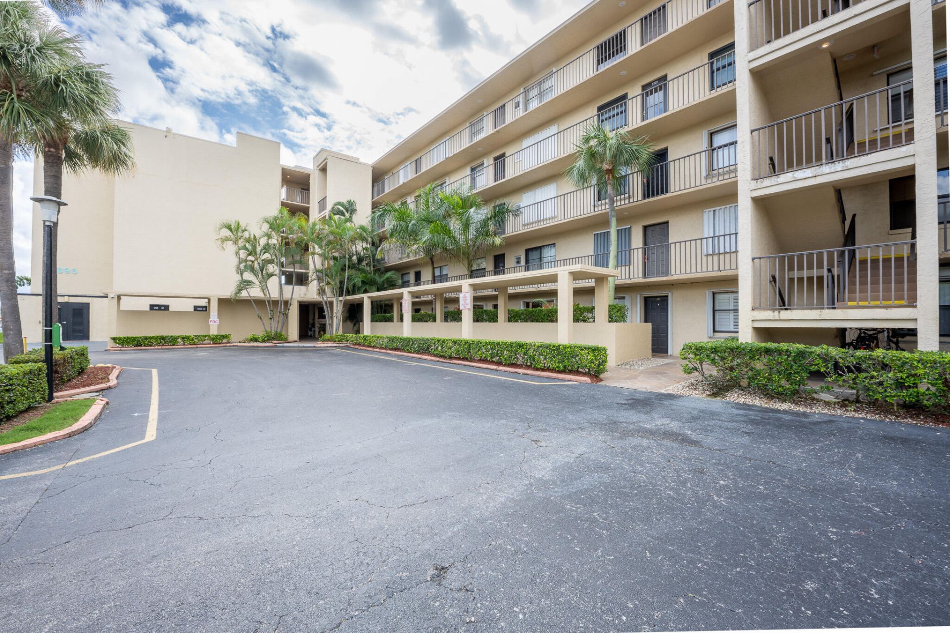 896 N Federal Highway, Unit 523, Lantana, FL 33462 Photo
