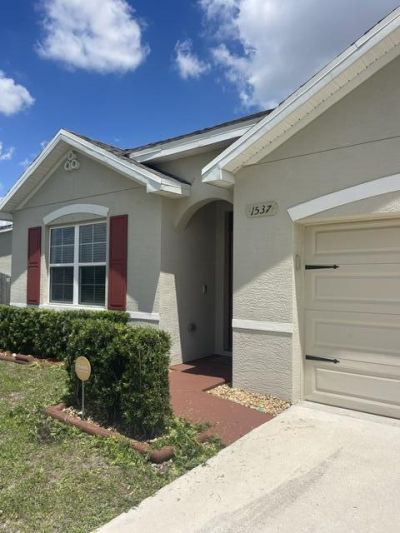 1537 SW Meridian Avenue, Port Saint Lucie, FL 34953 Photo