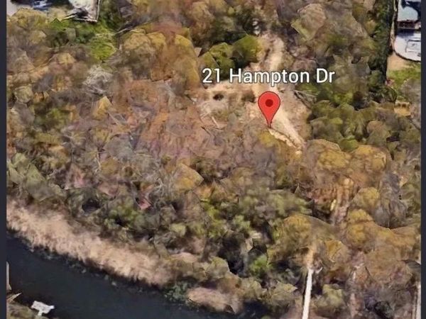 21 Hampton Drive , Center Moriches, NY 11934