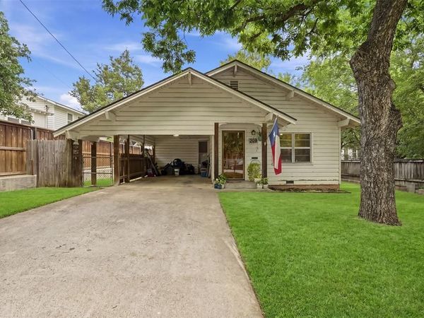 208 W Couts Street, Weatherford, TX 76086