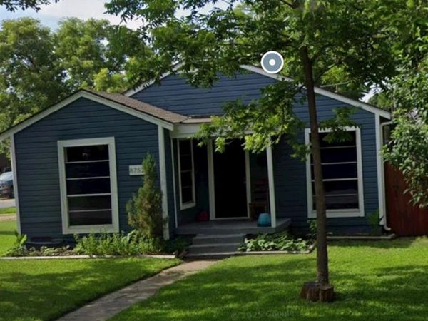 8752 Woodcastle Drive , Dallas, TX 75217