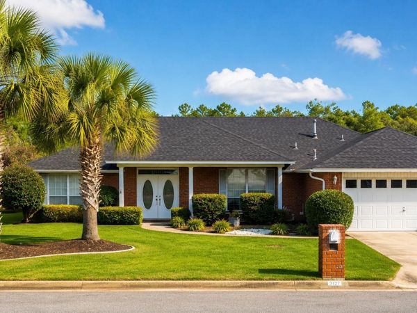 1697 Beachside Dr, Pensacola, FL 32506