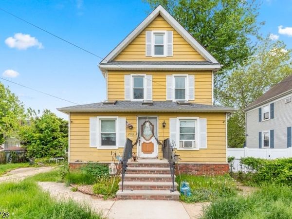 230 Aldene Rd, Roselle, NJ 07203