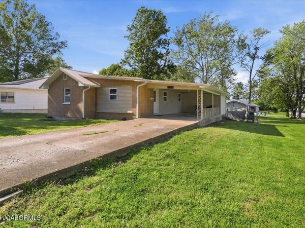 509 E BROCKMAN , Eldon, MO 65026