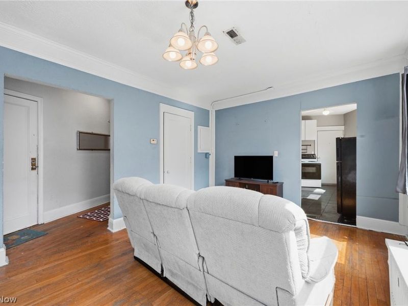 11430 Cedar Glen Parkway, Unit B5, Cleveland, OH 44106 Photo 8