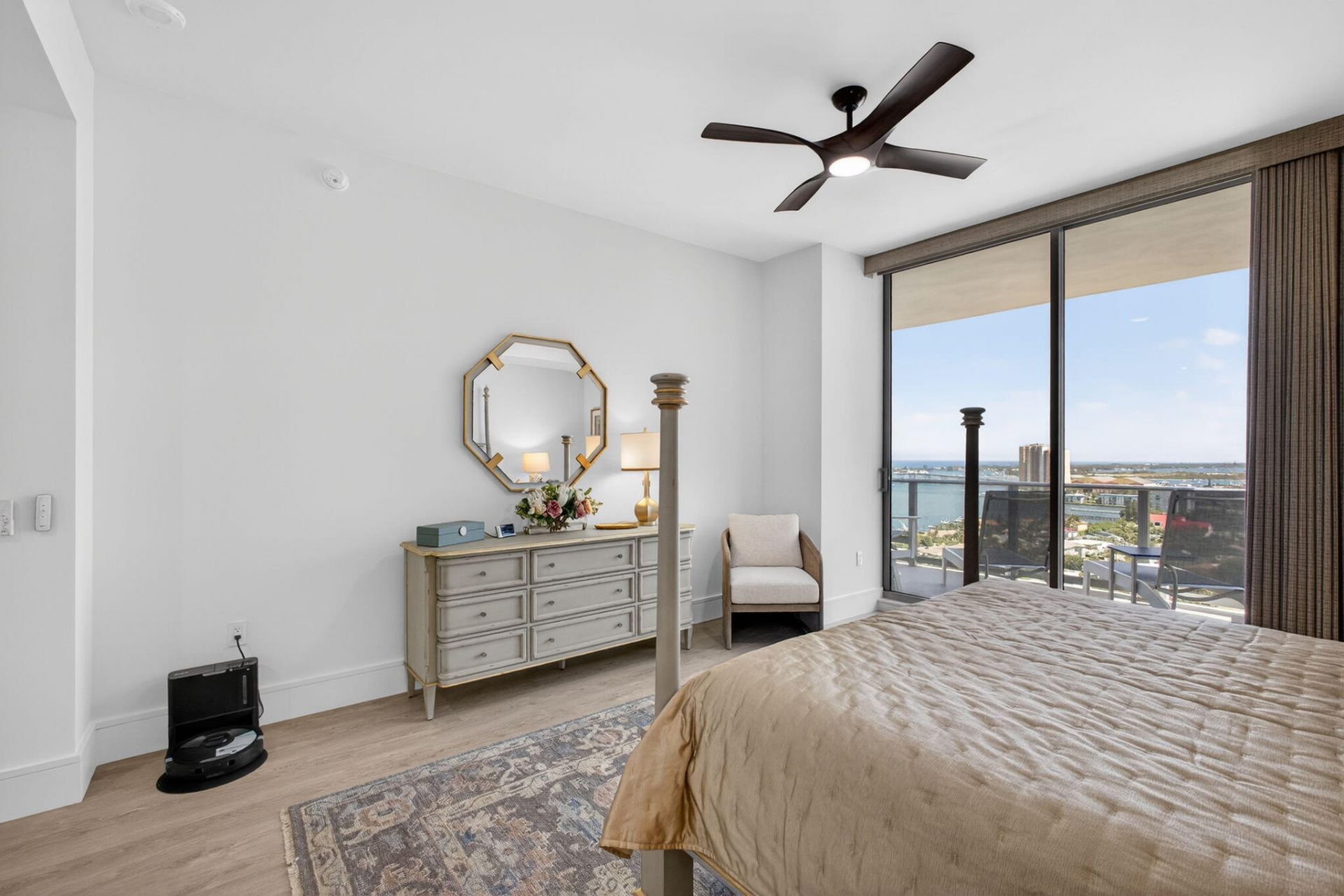220 Lake Shore Drive, Unit 1907, West Palm Beach, FL 33403 Photo