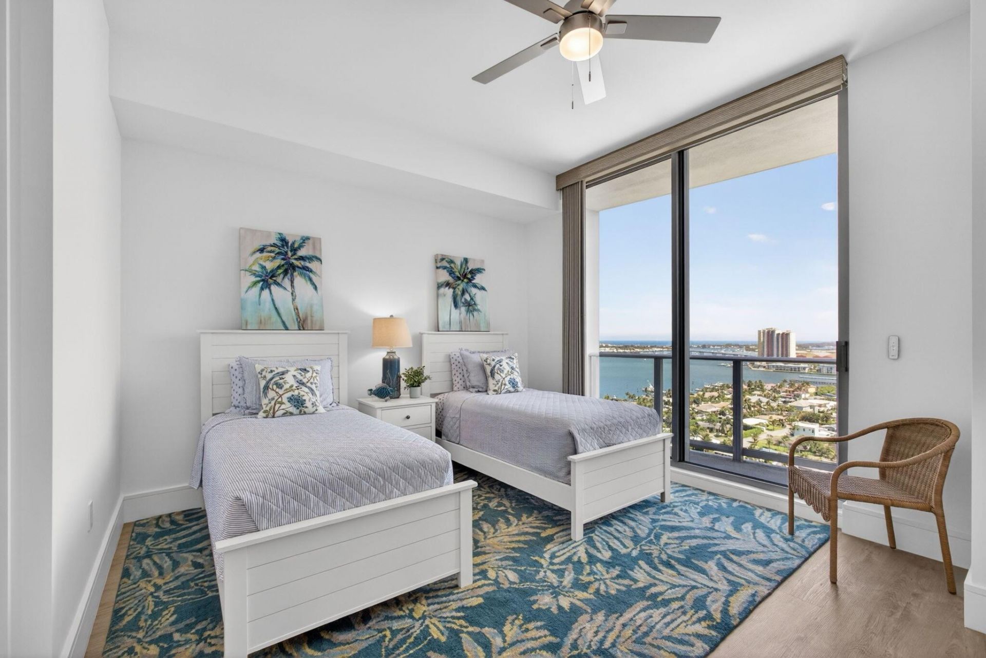 220 Lake Shore Drive, Unit 1907, West Palm Beach, FL 33403 Photo