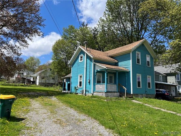 15 Gouinlock Street , Warsaw, NY 14569