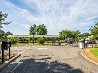 5920 JULIAN CT, Unit 2, Memphis, TN 38119