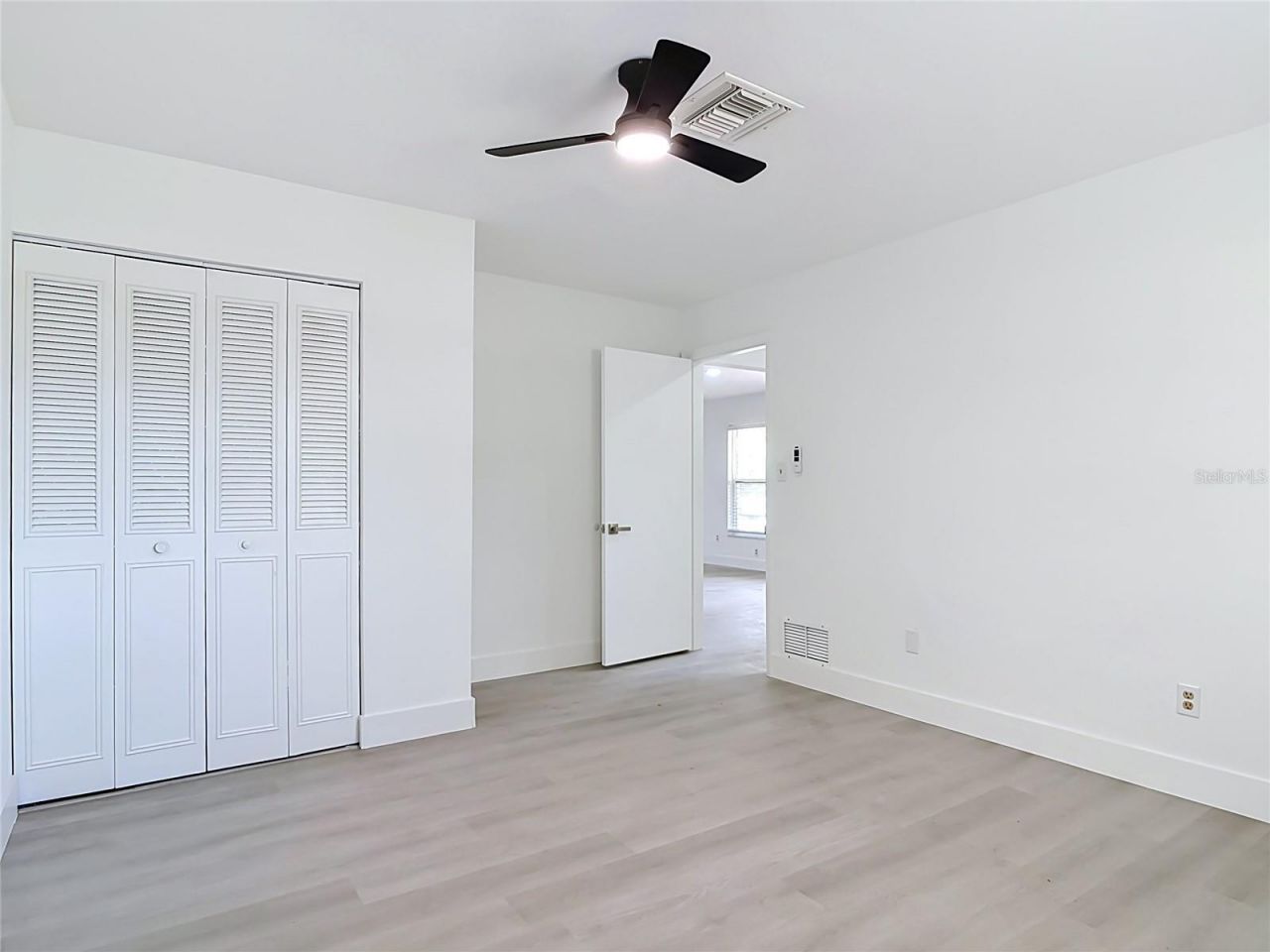 930 Troy Drive , Deltona, FL 32725 Photo