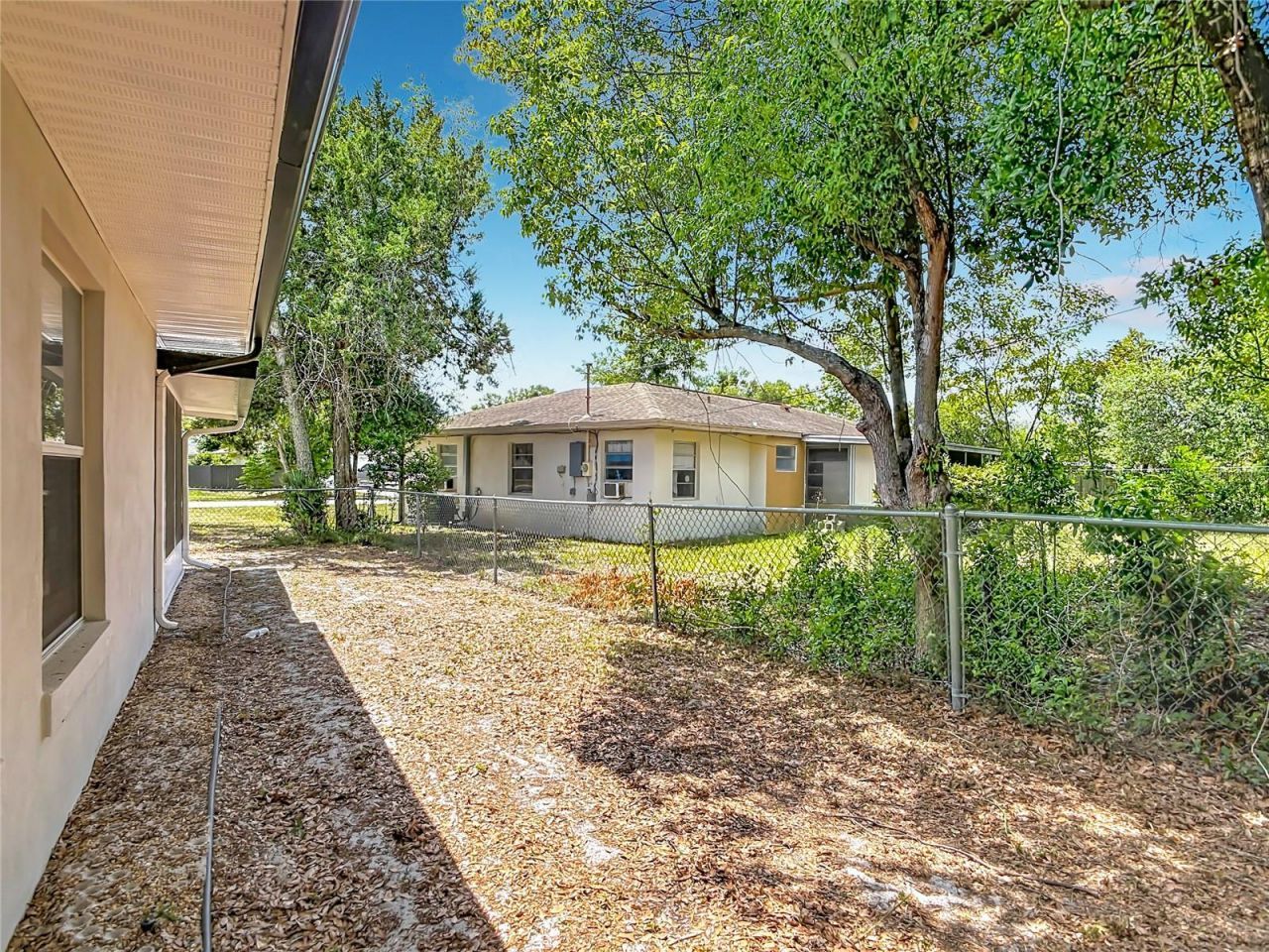 930 Troy Drive , Deltona, FL 32725 Photo