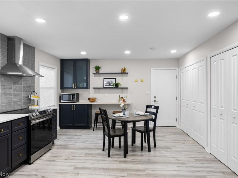 2666 W Asplin Drive, Rocky River, OH 44116 Photo 5