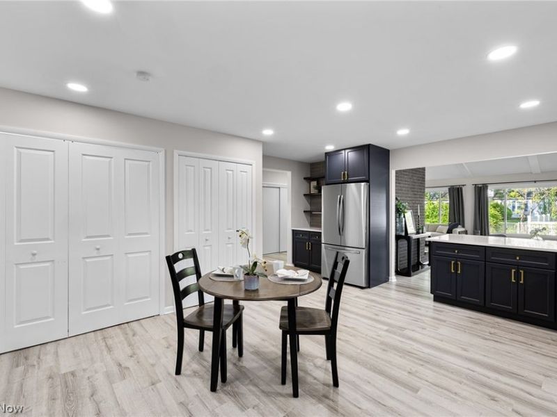 2666 W Asplin Drive, Rocky River, OH 44116 Photo 7