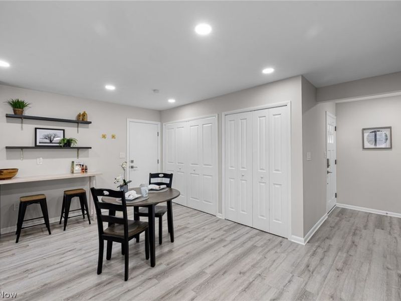 2666 W Asplin Drive, Rocky River, OH 44116 Photo 8