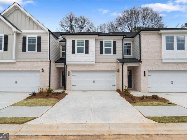 667 Treasure Drive, Stockbridge, GA 30281