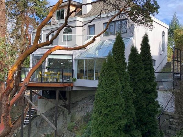 317 Bessborough Close, View Royal, BC V9B 3M3