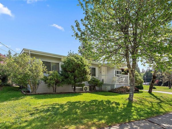 1085 Waterman Rd, Mill Bay, BC V8H 1A6