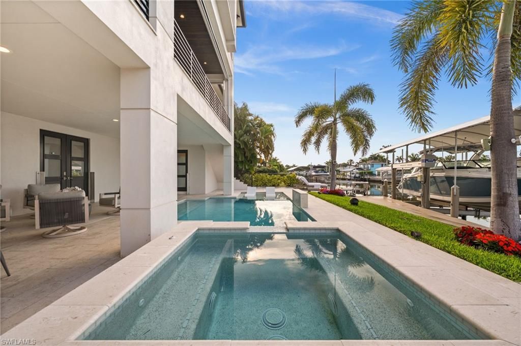 380 Trade Winds Ave , Naples, FL 34108 Photo
