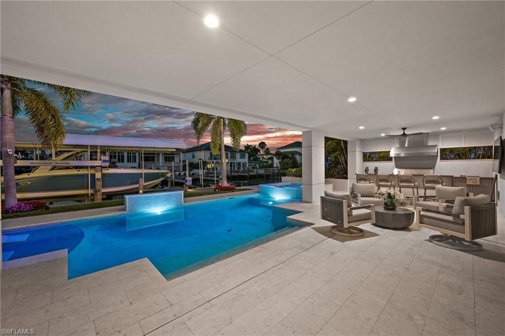 380 Trade Winds Ave , Naples, FL 34108 Photo