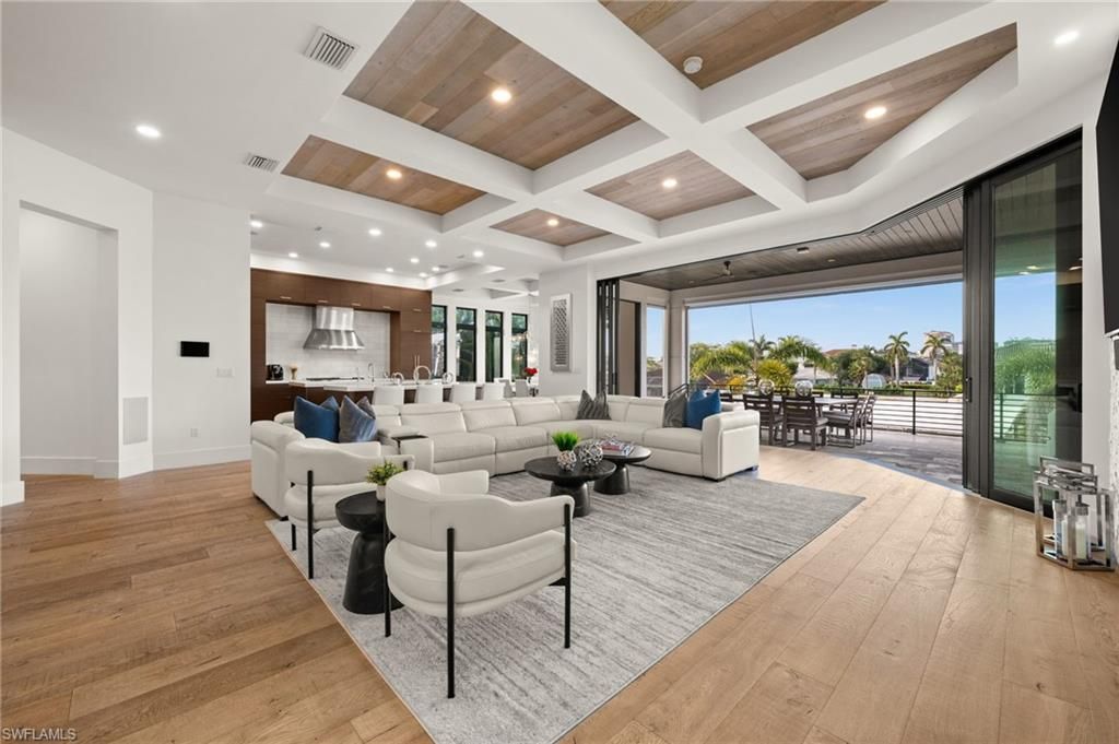380 Trade Winds Ave , Naples, FL 34108 Photo